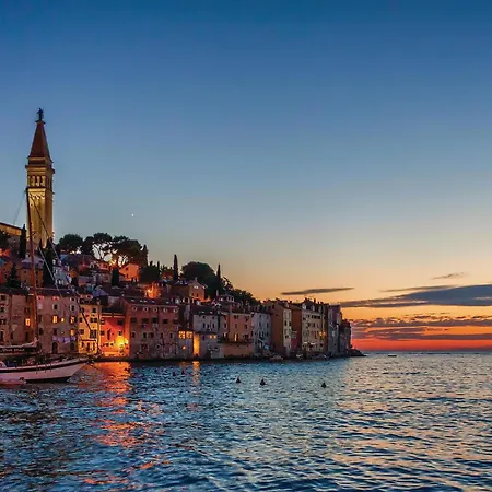 Cozy In With Wifi Lägenhet Rovinj